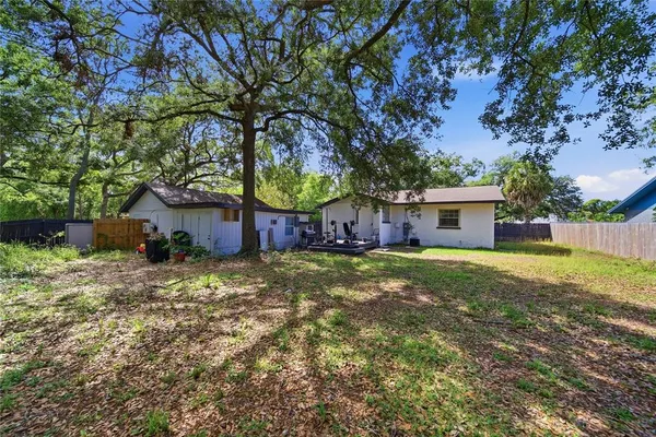 $2,300 | 9505 Takomah Trail, Tampa, FL 33617