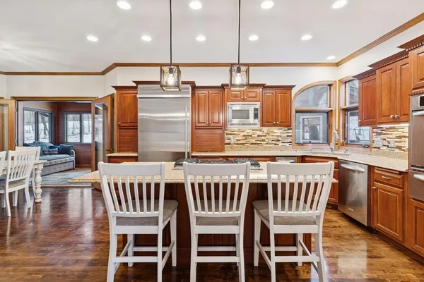 $985,000 | 26435 Noble Road, Excelsior, MN 55331