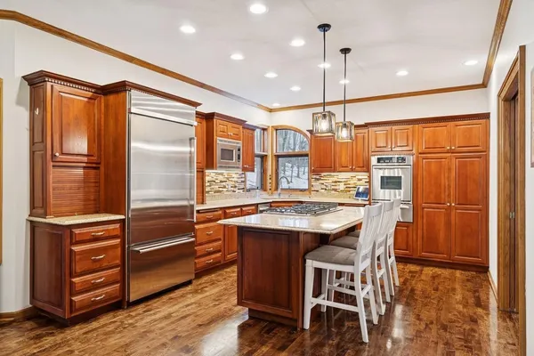 $985,000 | 26435 Noble Road, Excelsior, MN 55331