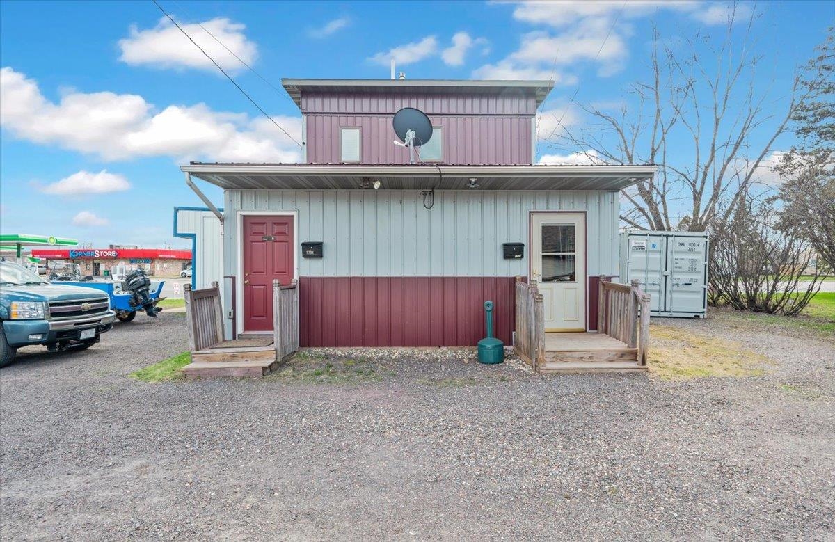 3729 East 2nd Street Superior, WI 54880 - Photo 3 of 20