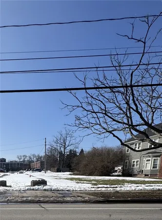 $90,000 | 425 Beach Avenue, Rochester, NY 14612