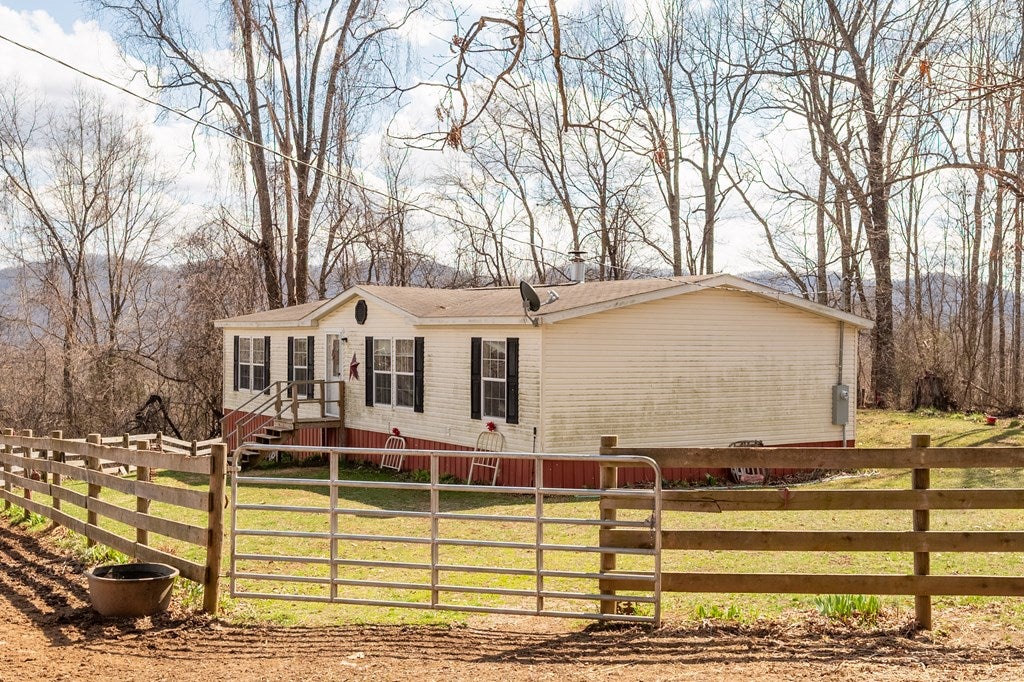 823 Moccasin Ridge Road Lebanon, VA 24266 - Photo 54 of 69 Gallery Image 54