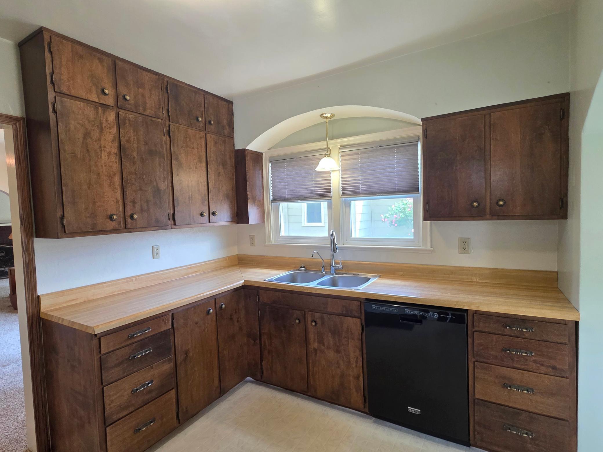 412 Main Street West Pipestone, MN 56164 - Photo 9 of 61