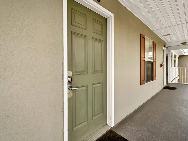 view of an empty room