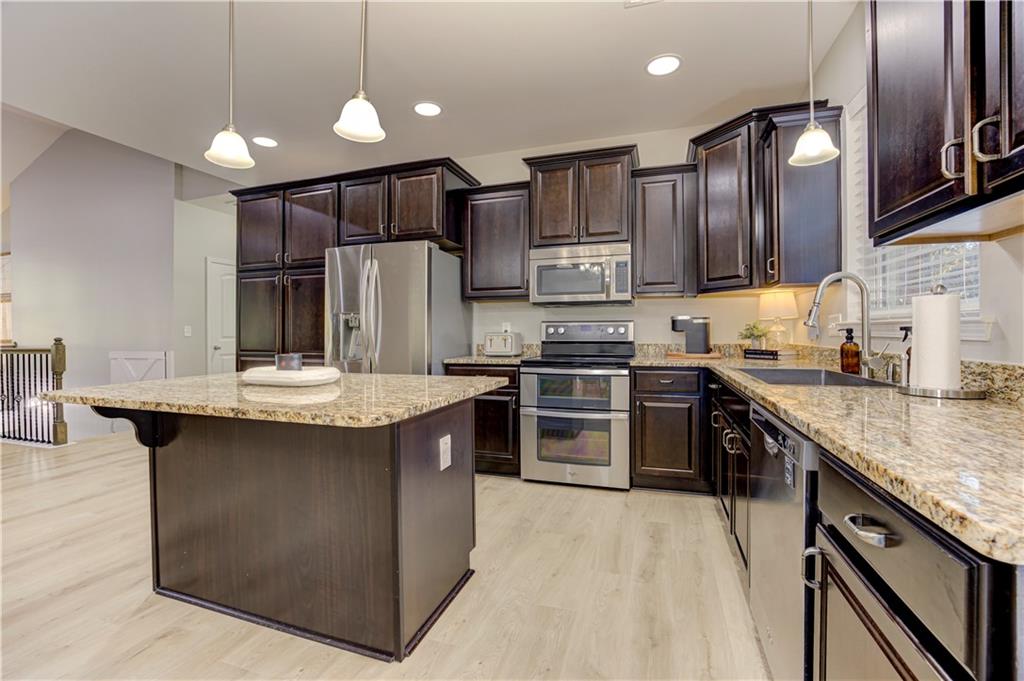 304 Garland Way Canton, GA 30115 - Photo 31 of 138