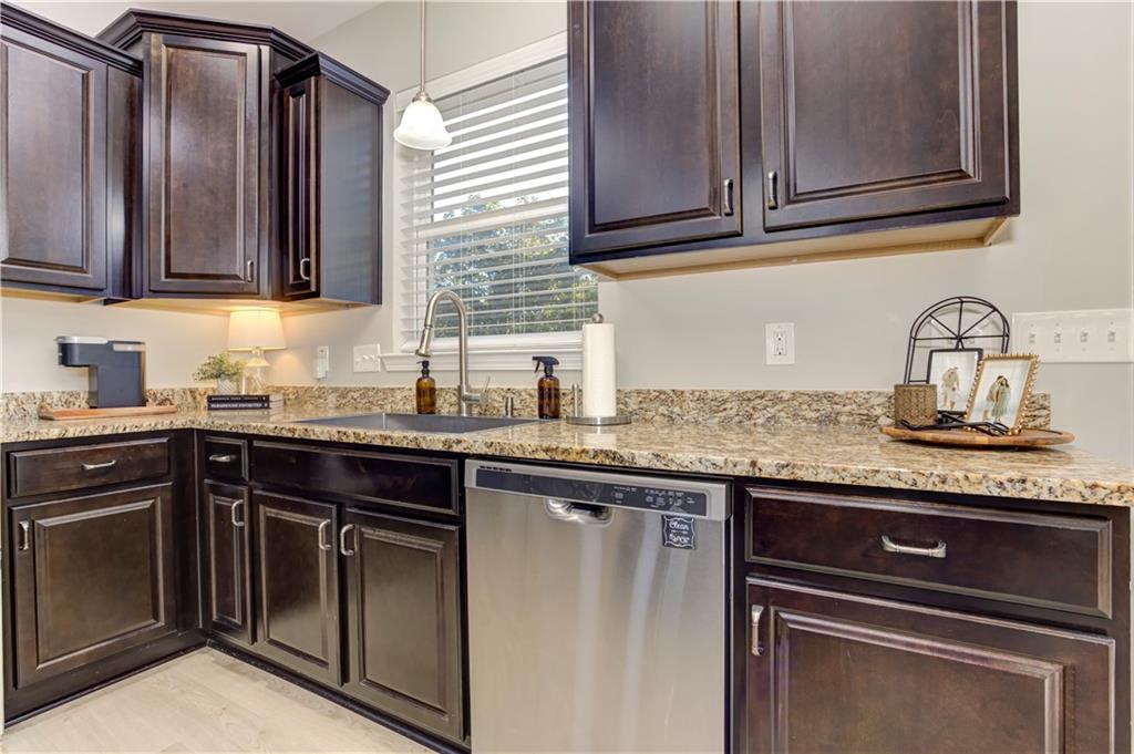 304 Garland Way Canton, GA 30115 - Photo 34 of 138