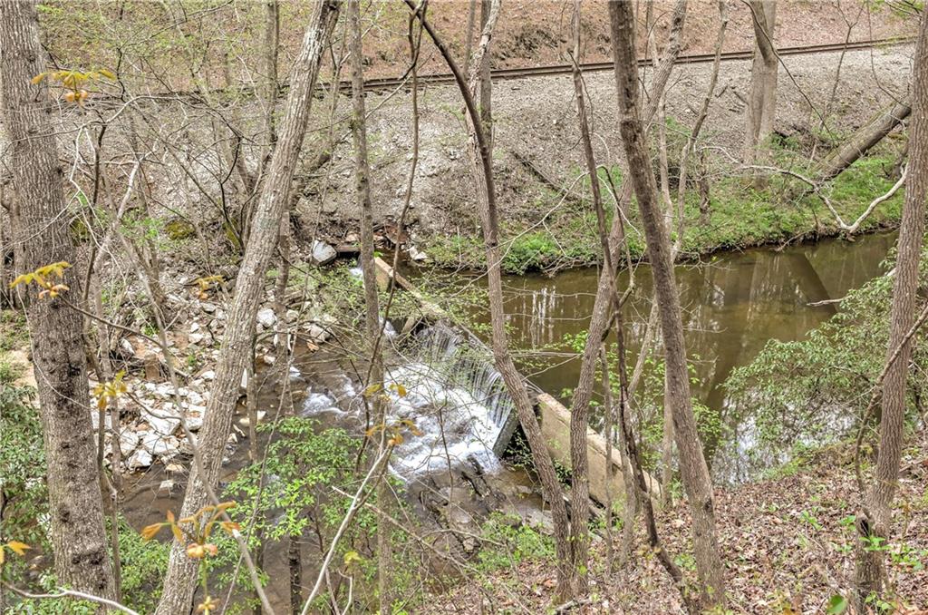 304 Garland Way Canton, GA 30115 - Photo 9 of 138