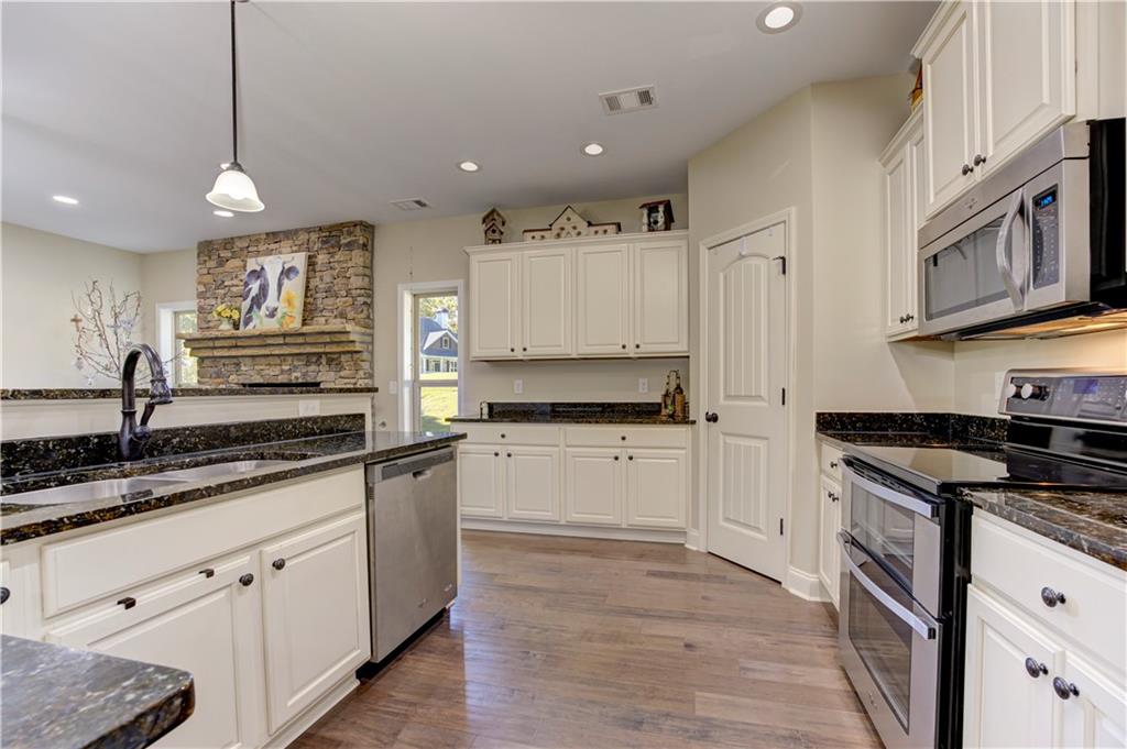 304 Garland Way Canton, GA 30115 - Photo 96 of 138