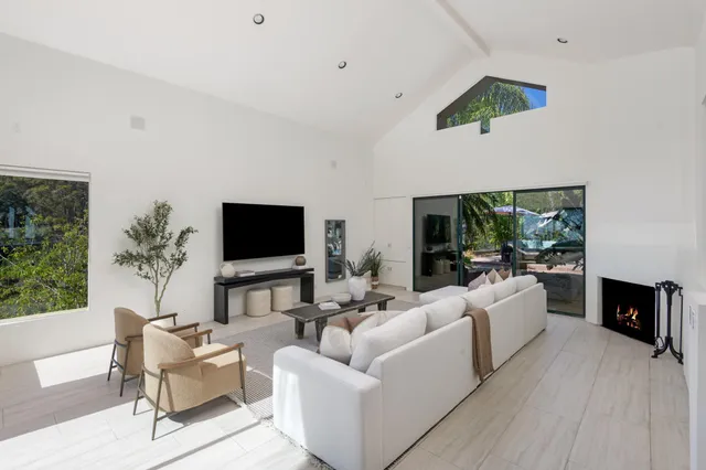 $4,000,000 | 2891 Hidden Valley Lane, Montecito, CA 93108