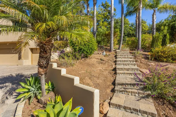 $3,700,000 | 2891 Hidden Valley Lane, Montecito, CA 93108