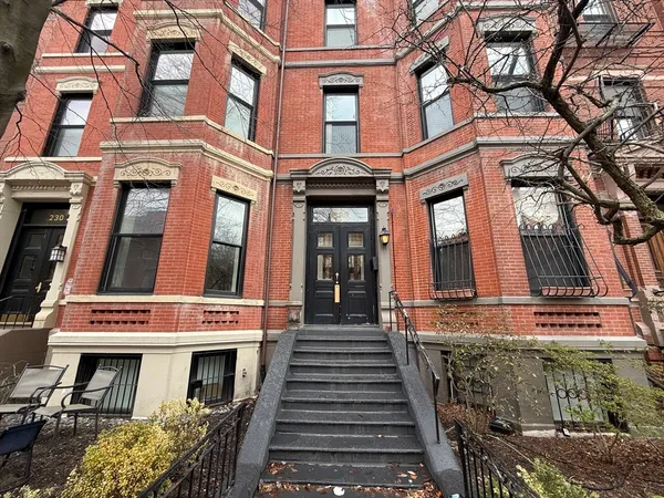 $2,350 | 232 Marlborough Street, Unit 1, Boston, MA 02116