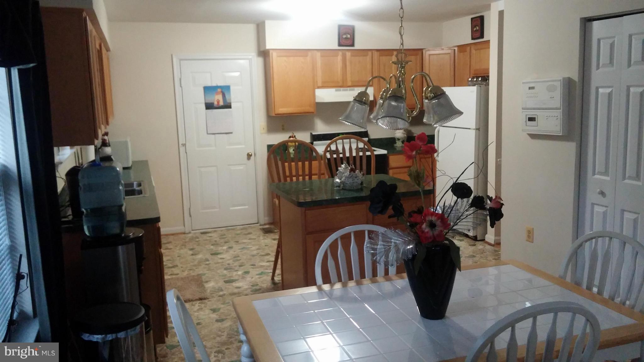 16604 Holly Way Accokeek, MD 20607 - Photo 3 of 18 Kitchen