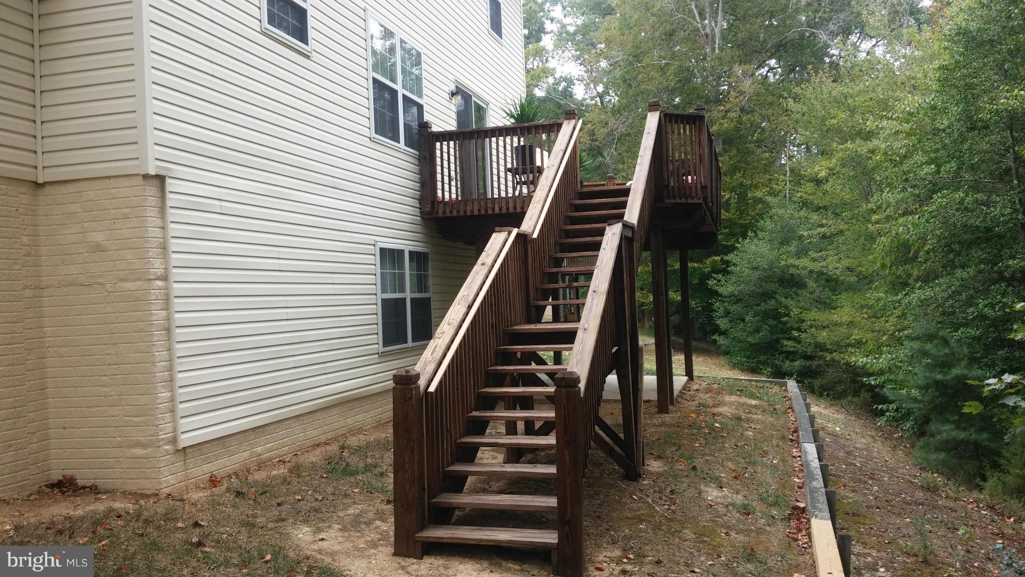 16604 Holly Way Accokeek, MD 20607 - Photo 7 of 18 Exterior (Rear)