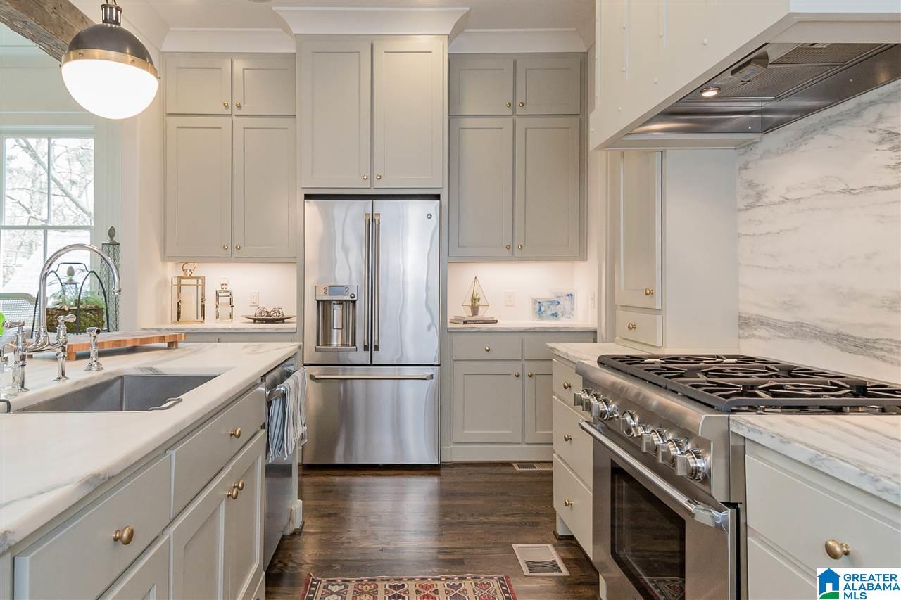 904 Shades Road Birmingham, AL 35209 - Photo 10 of 38