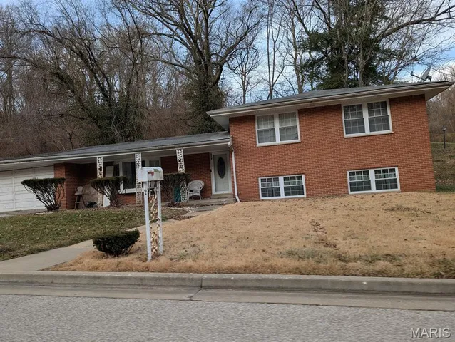 $99,000 | 9002 De Boupre St Street, East St. Louis, IL 62203