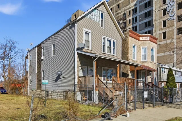 $349,900 | 4016 West Washington Boulevard, Chicago, IL 60624