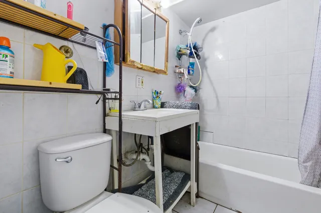 $349,900 | 4016 West Washington Boulevard, Chicago, IL 60624