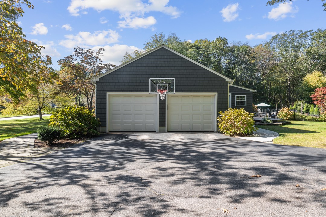 320 Stone Ridge Drive East Greenwich, RI 02818 - Photo 5 of 49