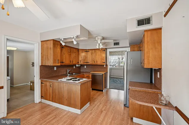 $575,000 | 3713 Meyer Lane, Hatboro, PA 19040