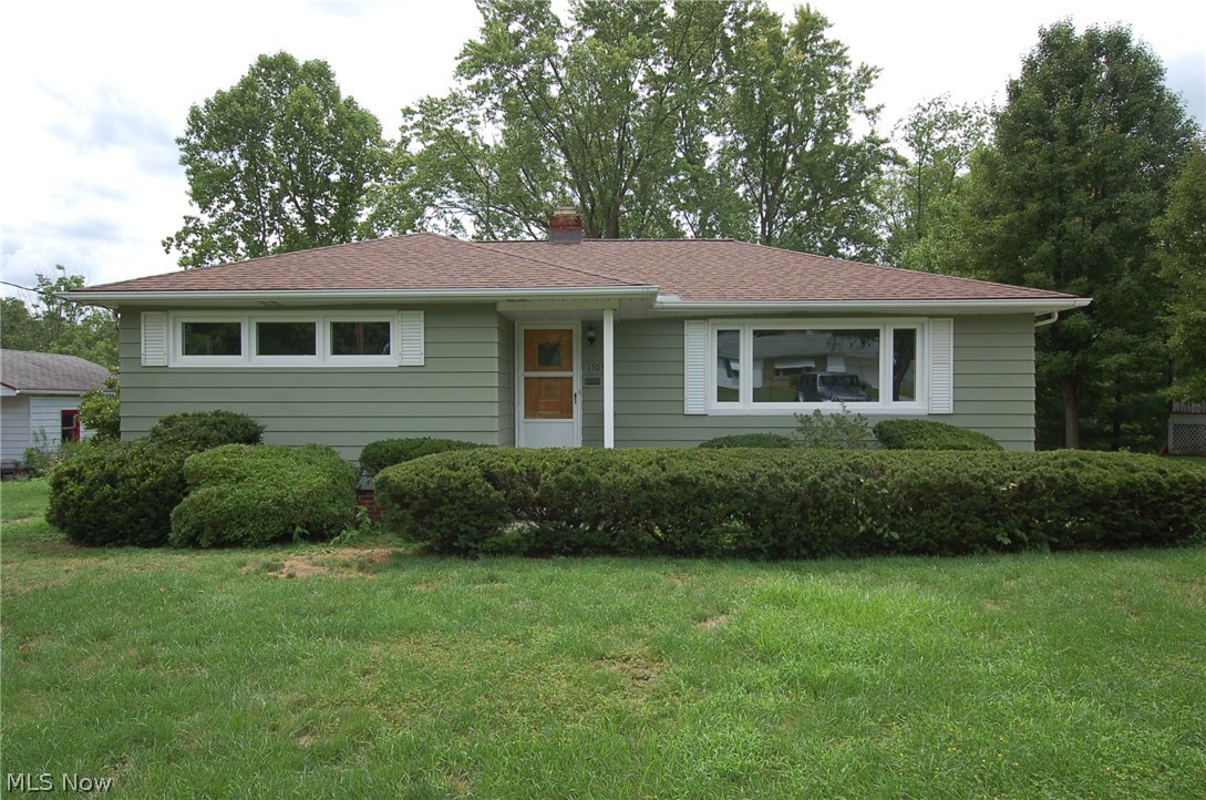 15050 Schreiber Road Maple Heights, OH 44137 - Photo 1 of 16 Gallery Image 1