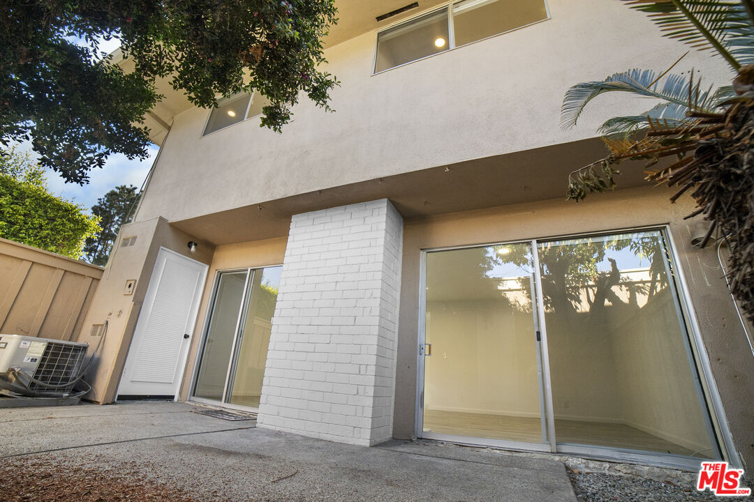 963 Glencliff Street La Habra, CA 90631 - Photo 29 of 31 a view of a entryway
