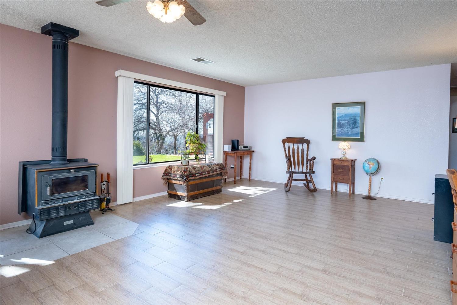 33273 Vetoll Road Coarsegold, CA 93614 - Photo 13 of 56 Gallery Image 13