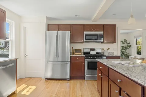 $995,000 | 220 Hillside Avenue, Arlington, MA 02476