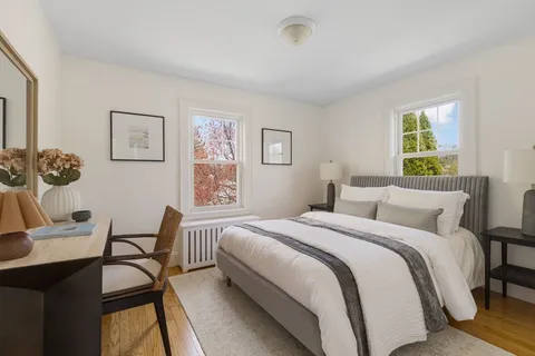 $995,000 | 220 Hillside Avenue, Arlington, MA 02476