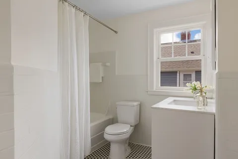 $995,000 | 220 Hillside Avenue, Arlington, MA 02476
