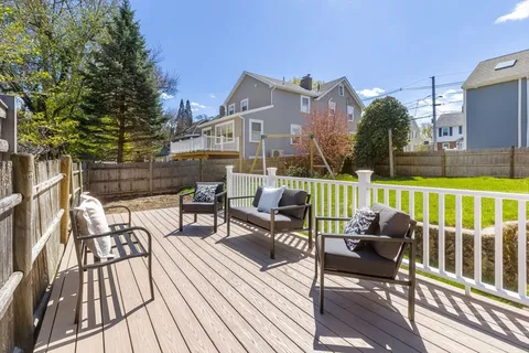 $995,000 | 220 Hillside Avenue, Arlington, MA 02476