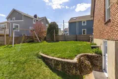 $995,000 | 220 Hillside Avenue, Arlington, MA 02476