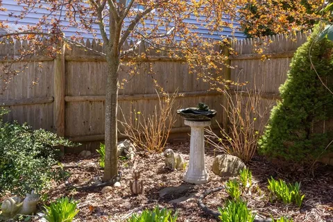 $995,000 | 220 Hillside Avenue, Arlington, MA 02476