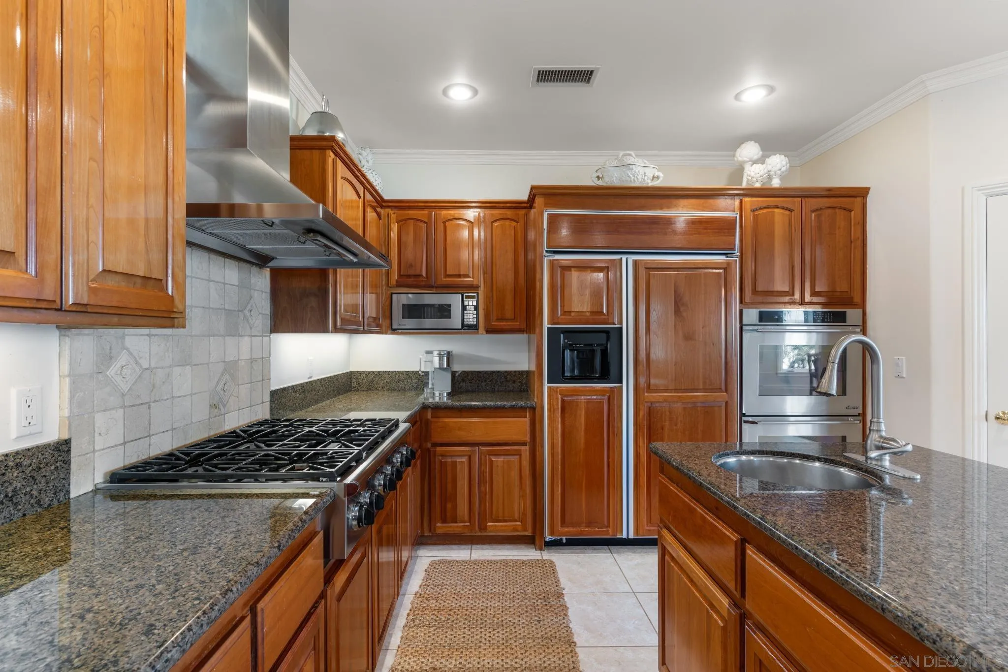3537 Rosa Way Fallbrook, CA 92028 - Photo 16 of 49