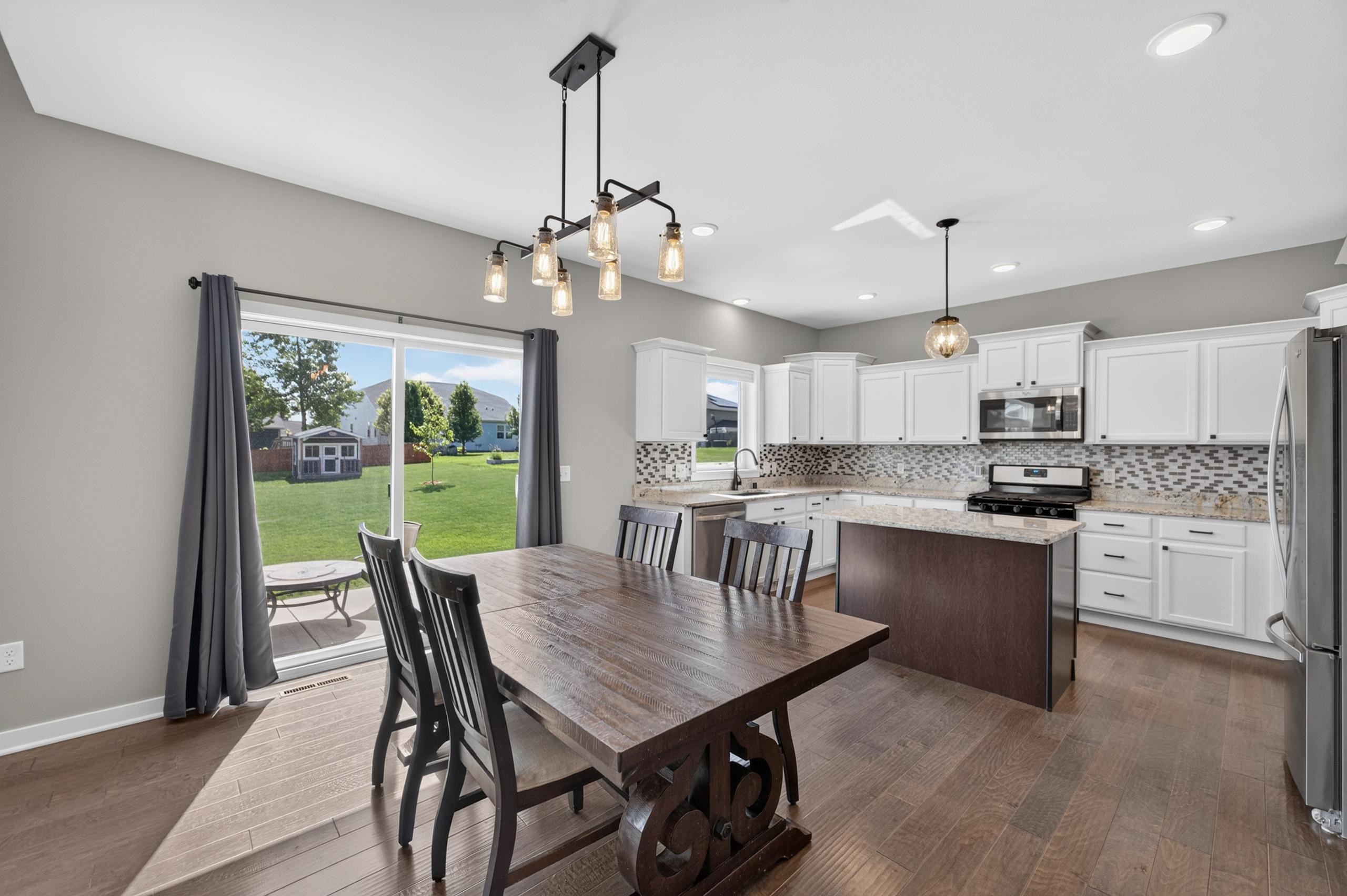 299 Hallmark Way Sun Prairie, WI 53590 - Photo 15 of 35