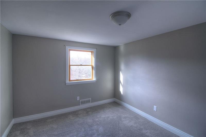 273 Foster Road New Brighton, PA 15066 - Photo 15 of 23 Gallery Image 15