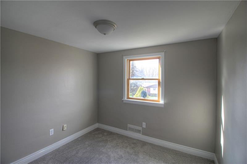273 Foster Road New Brighton, PA 15066 - Photo 16 of 23 Gallery Image 16