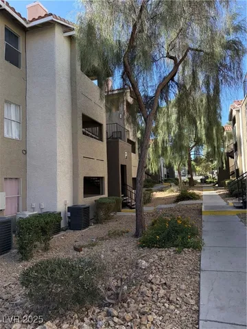$1,195 | 4200 South Valley View Boulevard, Unit 2090, Las Vegas, NV 89103