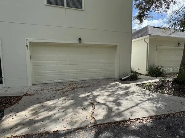 a view of a backyard space