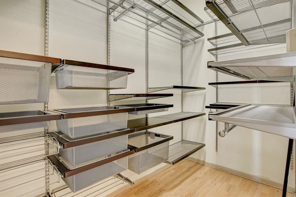3505 Sage Road, Unit 2608 Houston, TX 77056 - Photo 9 of 10
