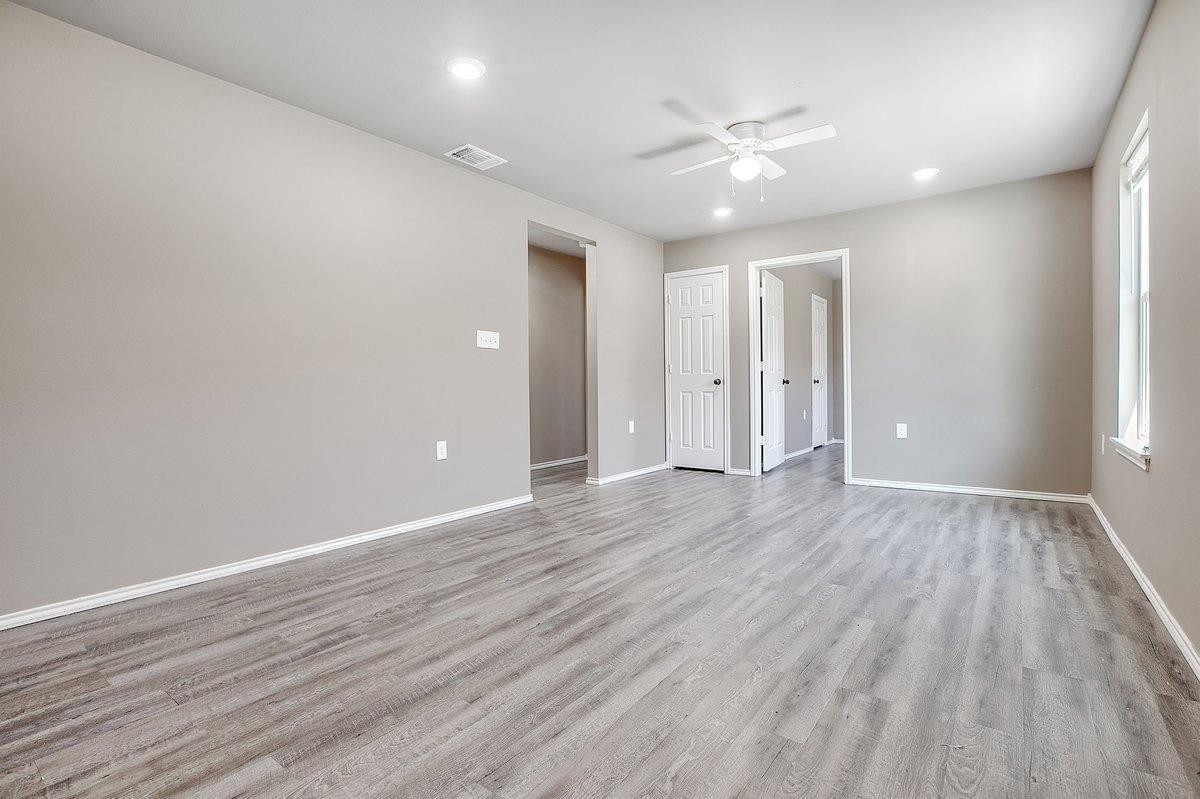 530 46th Street Lubbock, TX 79424 - Photo 3 of 14 Photo 3