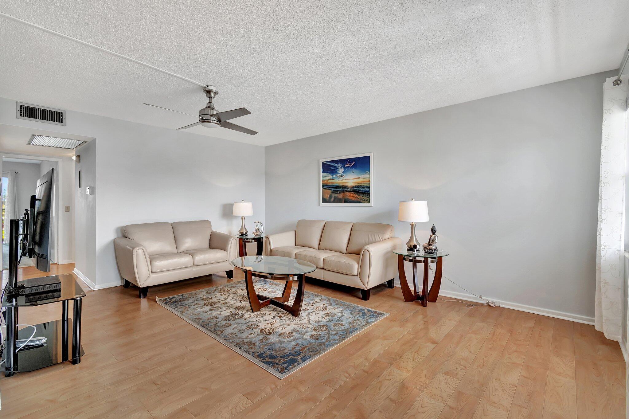 4018 Cornwall Drive Boca Raton, FL 33434 - Photo 3 of 84 16-web-or-mls-DSC_2937