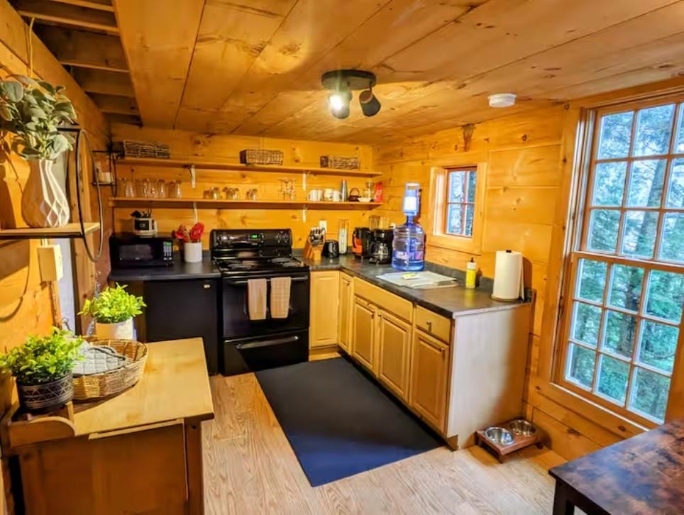 108 Tyler Way Bath, NH 03740 - Photo 12 of 24