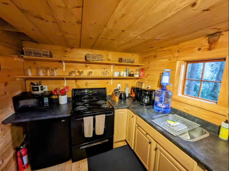 108 Tyler Way Bath, NH 03740 - Photo 13 of 24