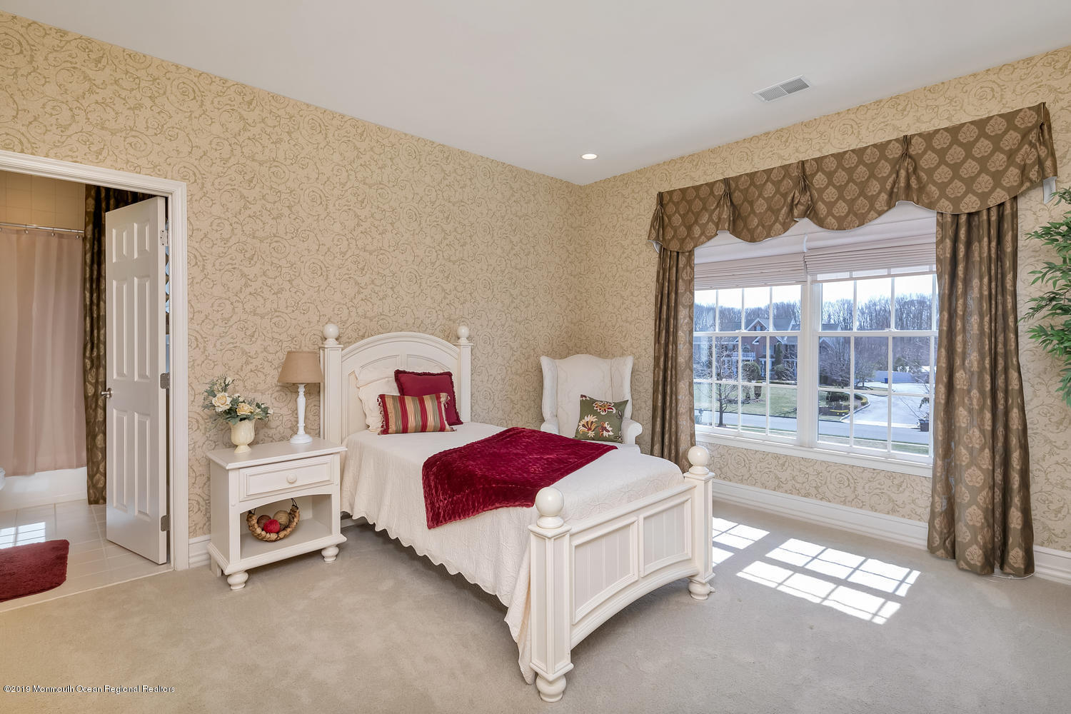 12 Rifkin Court Manalapan, NJ 07726 - Photo 32 of 54 12 Rifkin Ct Manalapan-large-032-20-1F8A