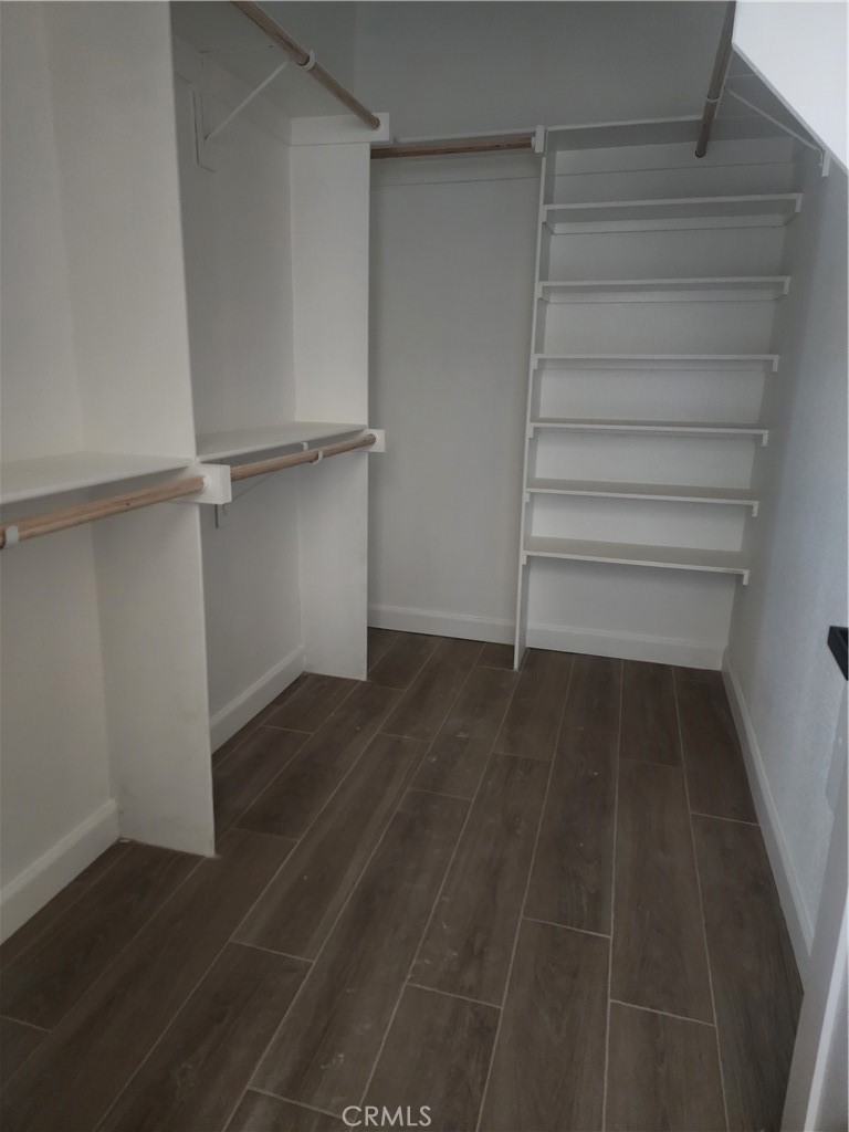 20530 Otoe Road Apple Valley, CA 92307 - Photo 8 of 8 Walk In Closet