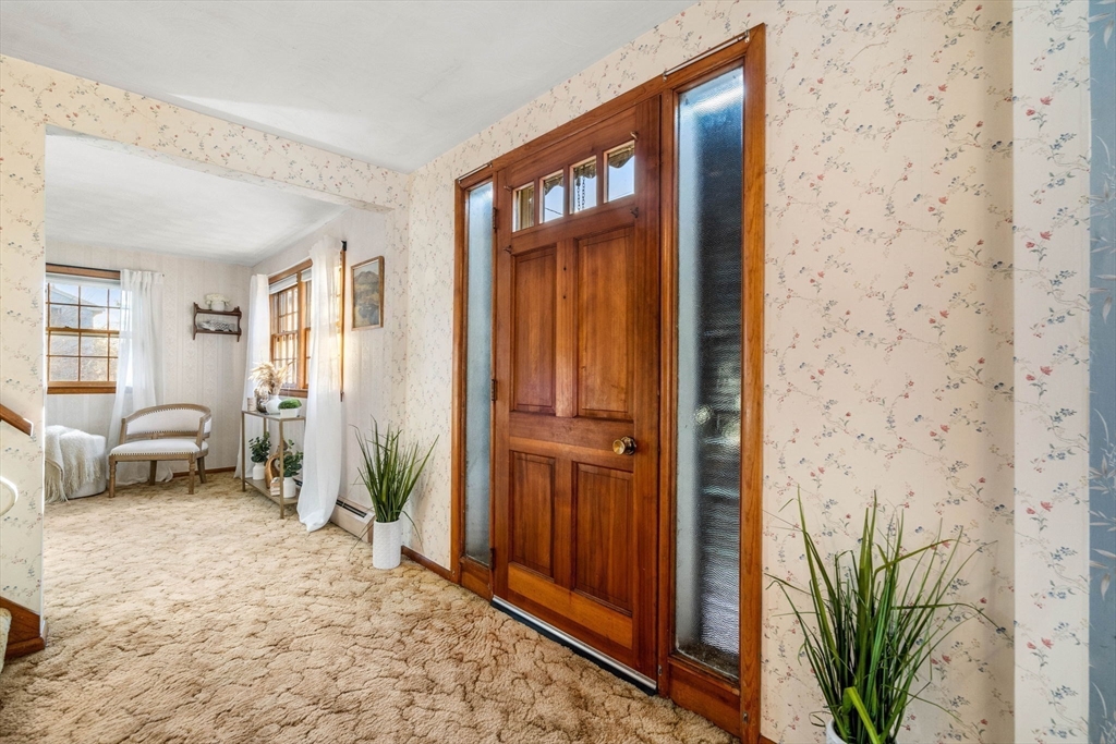 238 Fox Hill Road Burlington, MA 01803 - Photo 11 of 41 Gallery Image 11