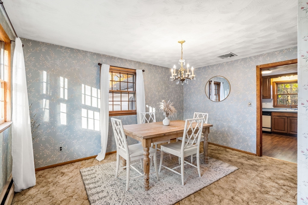 238 Fox Hill Road Burlington, MA 01803 - Photo 17 of 41 Gallery Image 17