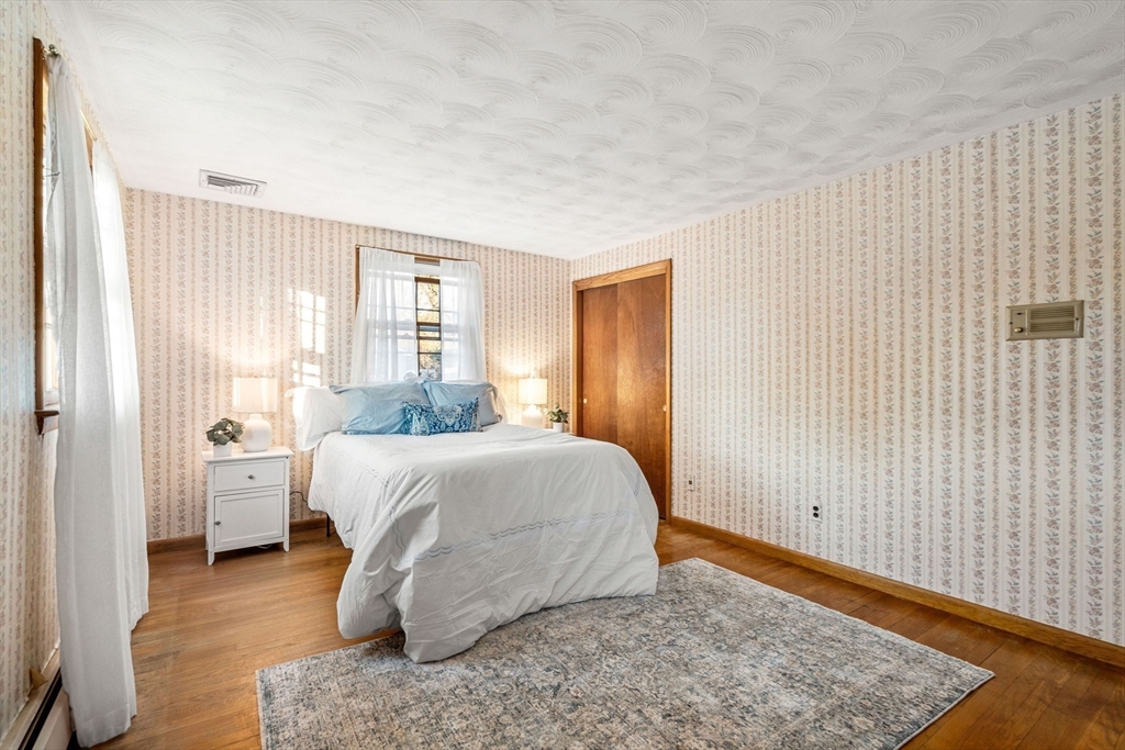 238 Fox Hill Road Burlington, MA 01803 - Photo 22 of 41 Gallery Image 22