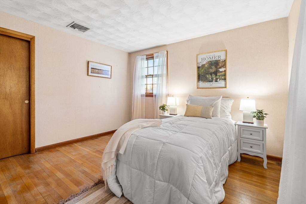 238 Fox Hill Road Burlington, MA 01803 - Photo 27 of 41 Gallery Image 27
