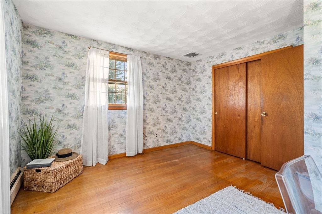238 Fox Hill Road Burlington, MA 01803 - Photo 32 of 41 Gallery Image 32